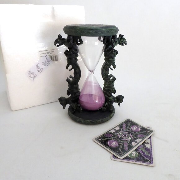 NEW 7” DISNEY HAUNTED MANSION WORKING GOTHIC HOURGLASS - Picture 1 of 13